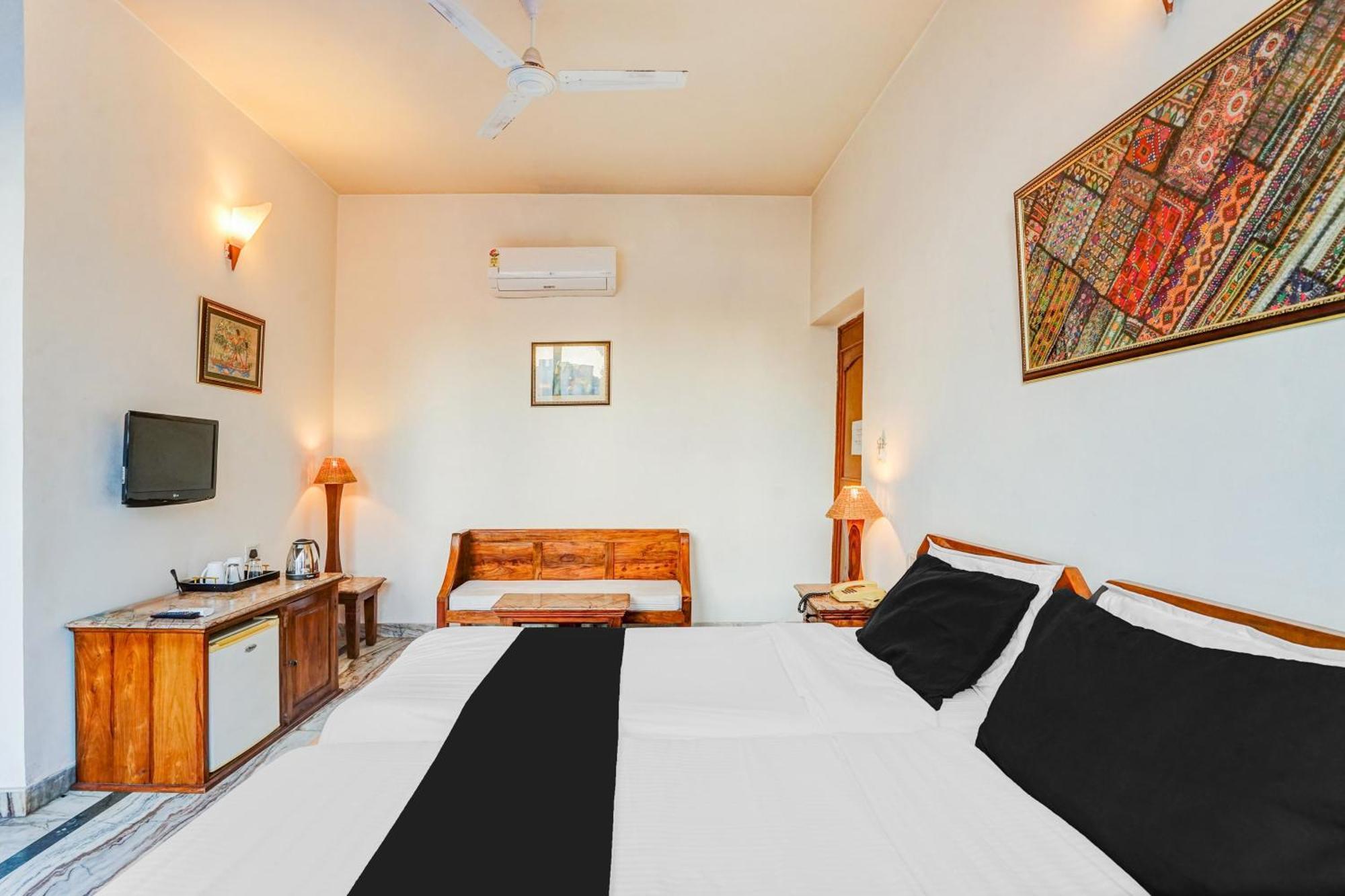 Super Hotel O Sansarchandra Road Formerly Luna Rosa Jaipur Extérieur photo